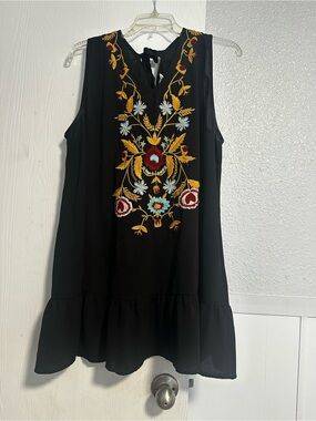 Grace & Emma Black Sleeveless Tunic Dress with Colorful Floral Embroidery 2X